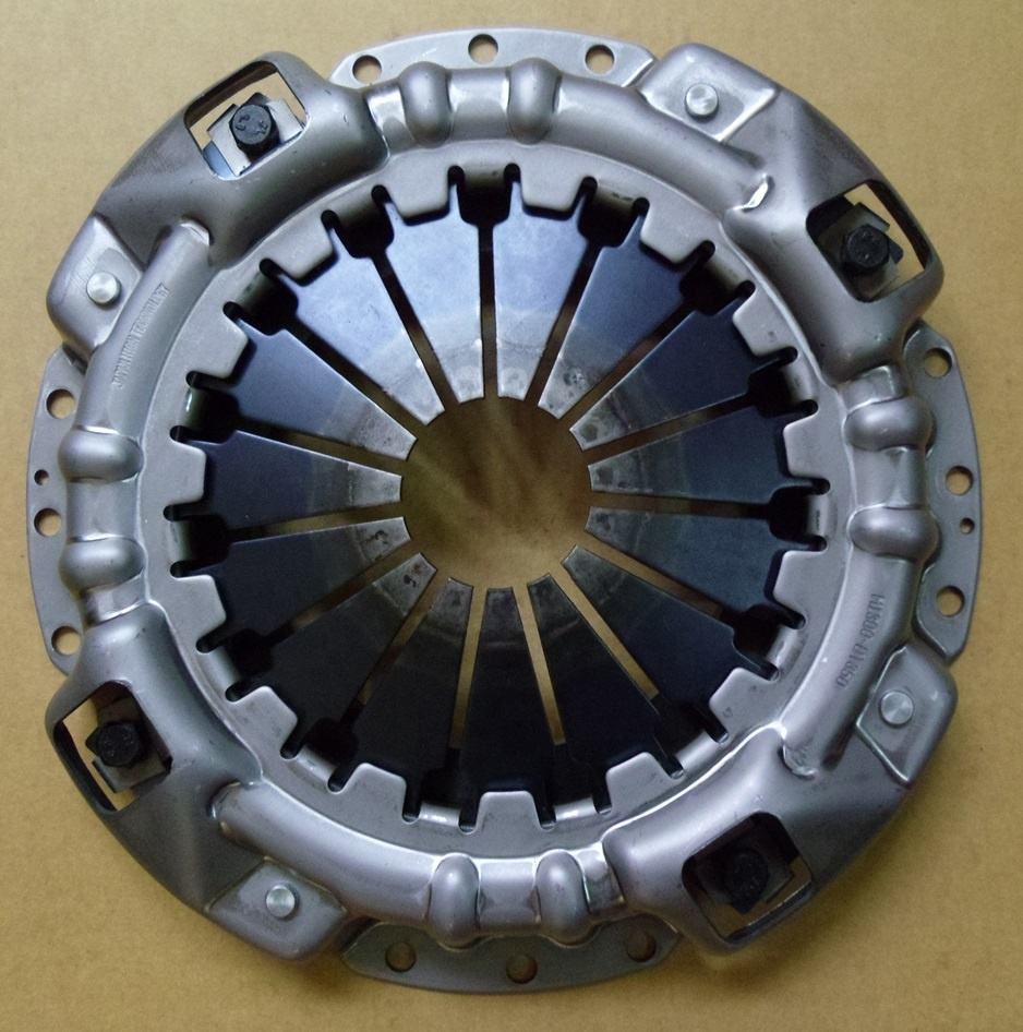 HNC523,HNC535,HNC503,HNC512,HNC518,HNC525,HNC509,HNC519,HNC546,HNC521, HNC540,HNC517,HNC541,HNC507,HNC514 CUBIERTA DE EMBRAGUE PARA HINO