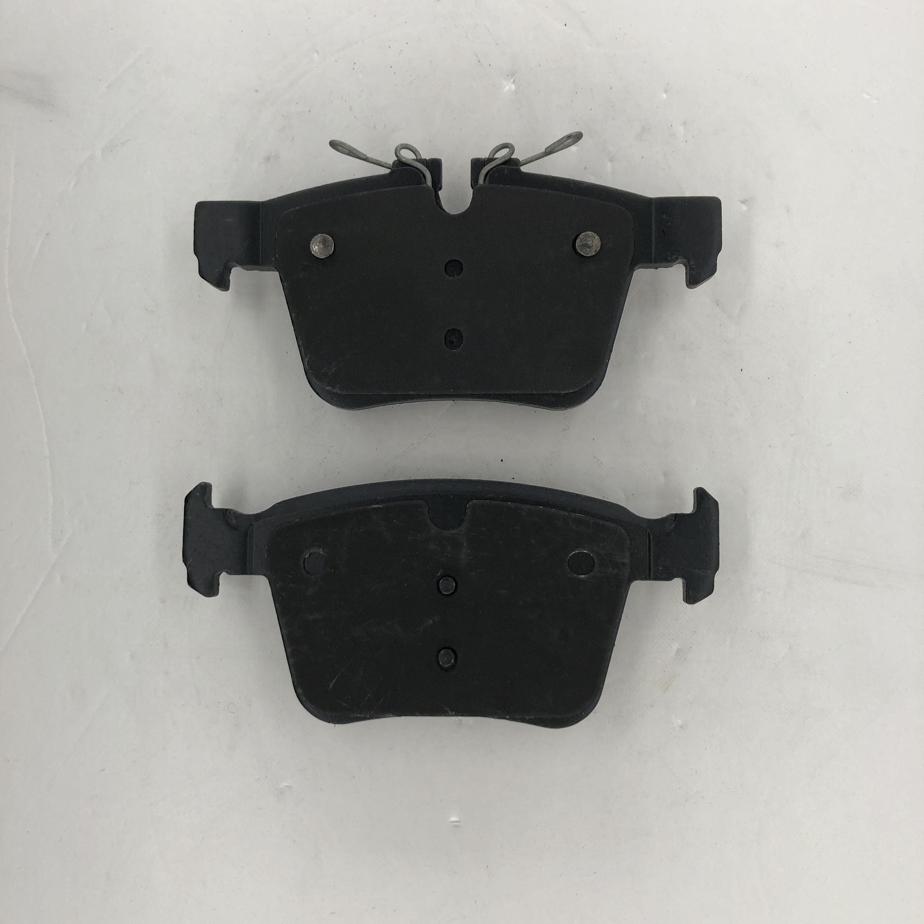 D1821 OEM n.ºPastillas de freno delanteras y traseras de cerámica de alta calidad original 31471265 para land rover OE LR061385