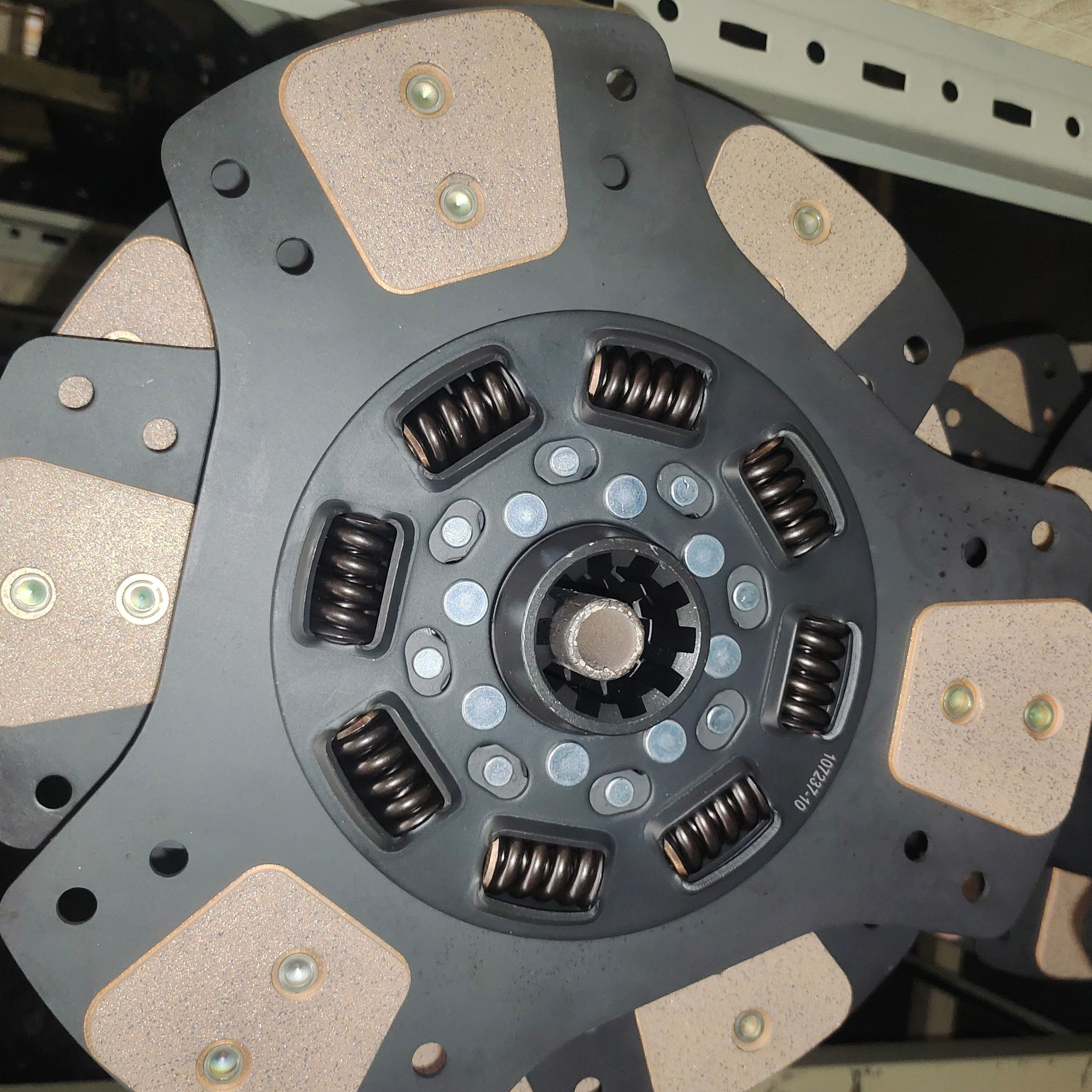 Cubierta de embrague de camión 129061-3 America para camiones Kenworth International Lonestar camiones Sterling