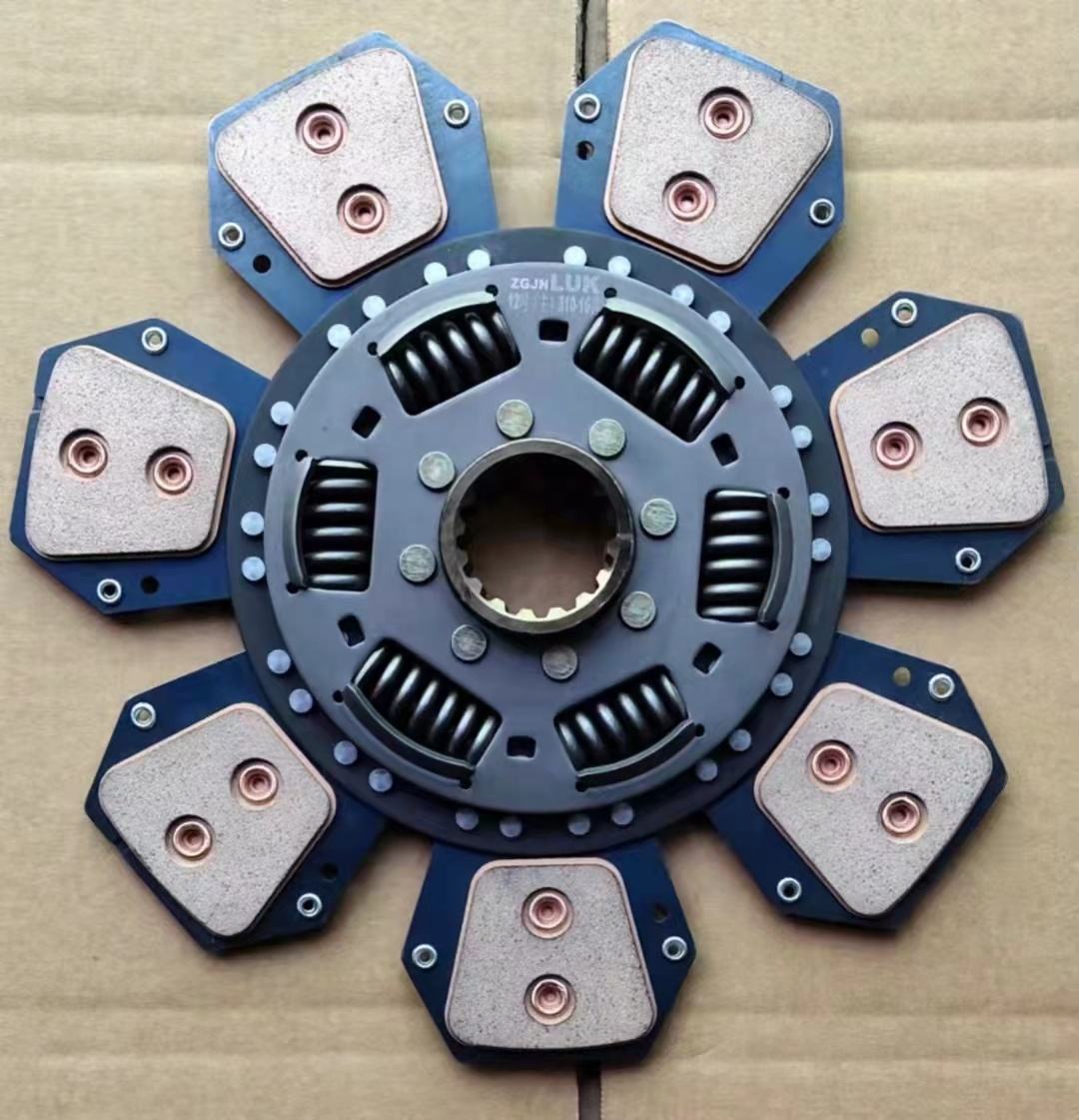 ISO/TS16949 CUBIERTA del embrague del tractor m6950 O m7950