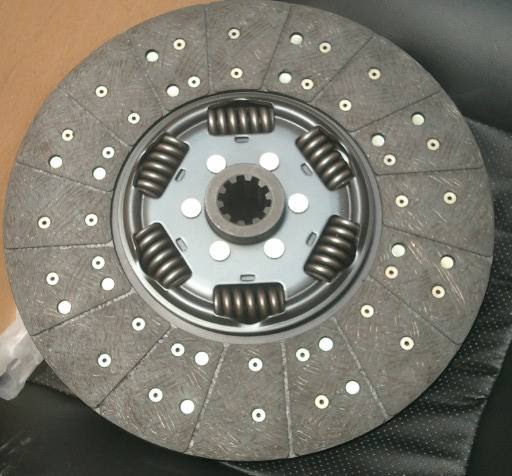 disco de embrague .1878 001 501 .1878 002 599. 1878 002 307.3151000 079. Uso para MAZ, PAZ, KAMAZ, KAVZ, YUTONG, AVIA TRUCK