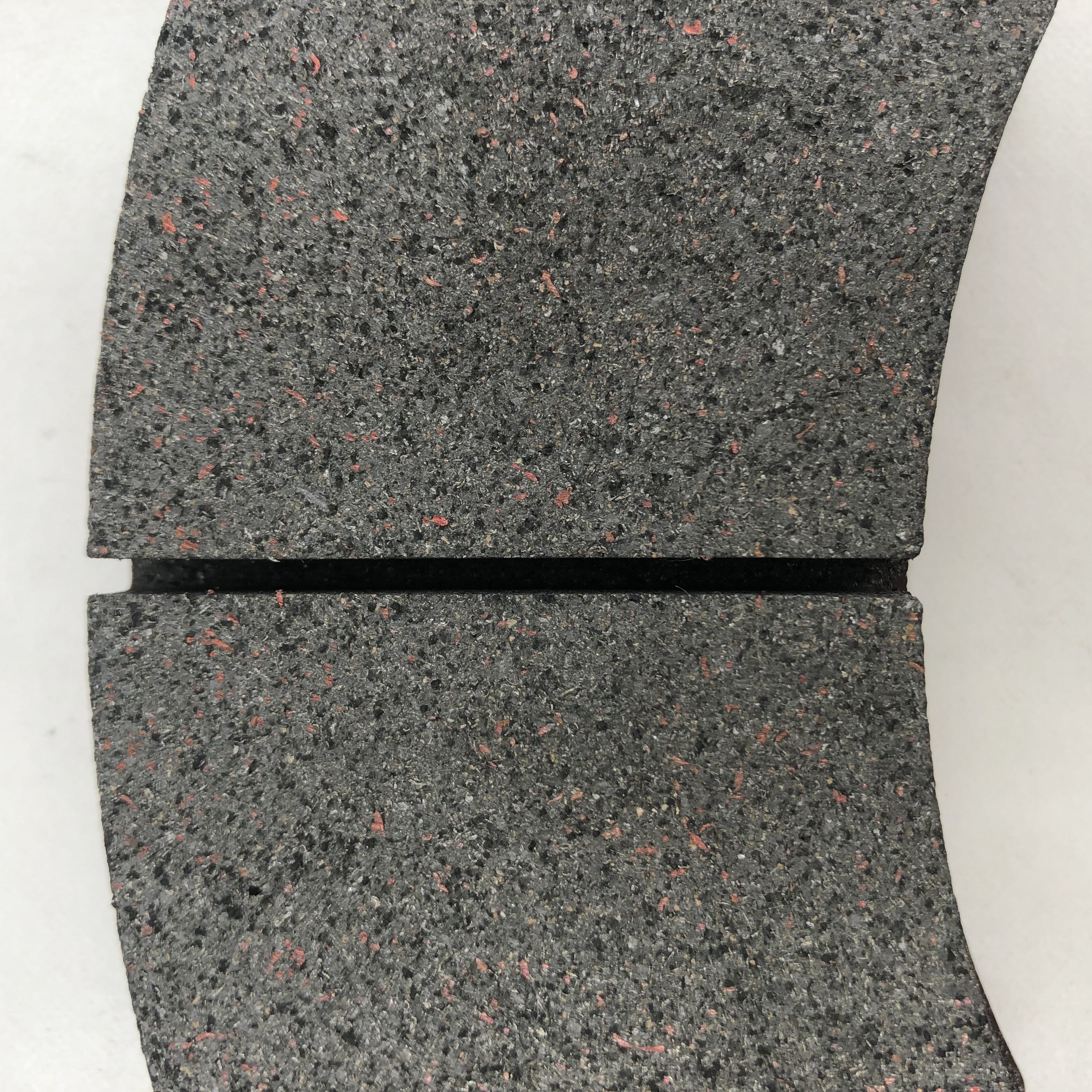 D1663 Antec Auto Brake System Parts Pastilla de freno semimetálica del eje delantero con Emark 8R0 698 151 D