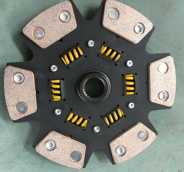 TAPA DE EMBRAGUE DE CARRERAS