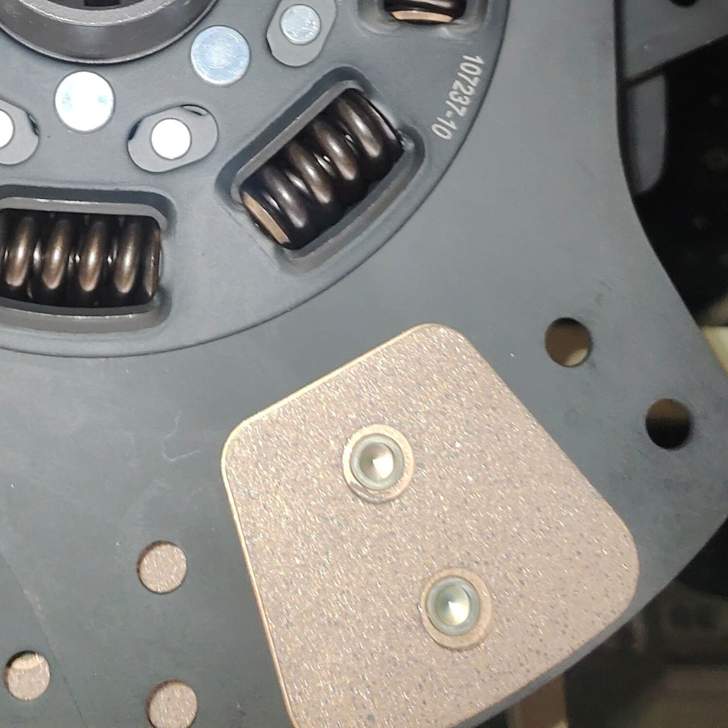 Cubierta de embrague de camión 129061-3 America para camiones Kenworth International Lonestar camiones Sterling