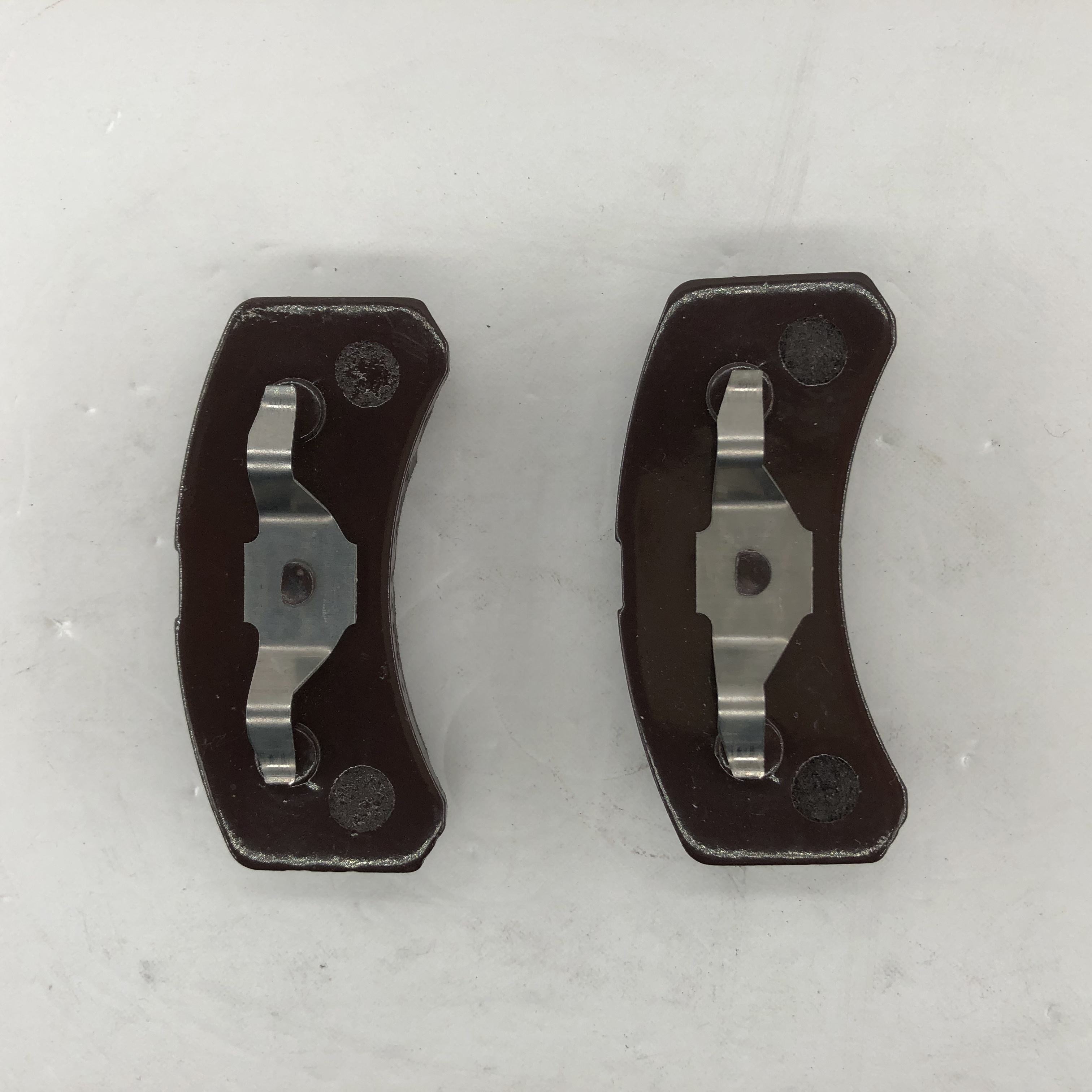 Pastillas de freno Eje delantero D1731 pastillas de freno para DAIHATSU CHARADE CUORE MITSUBISHI Mirage