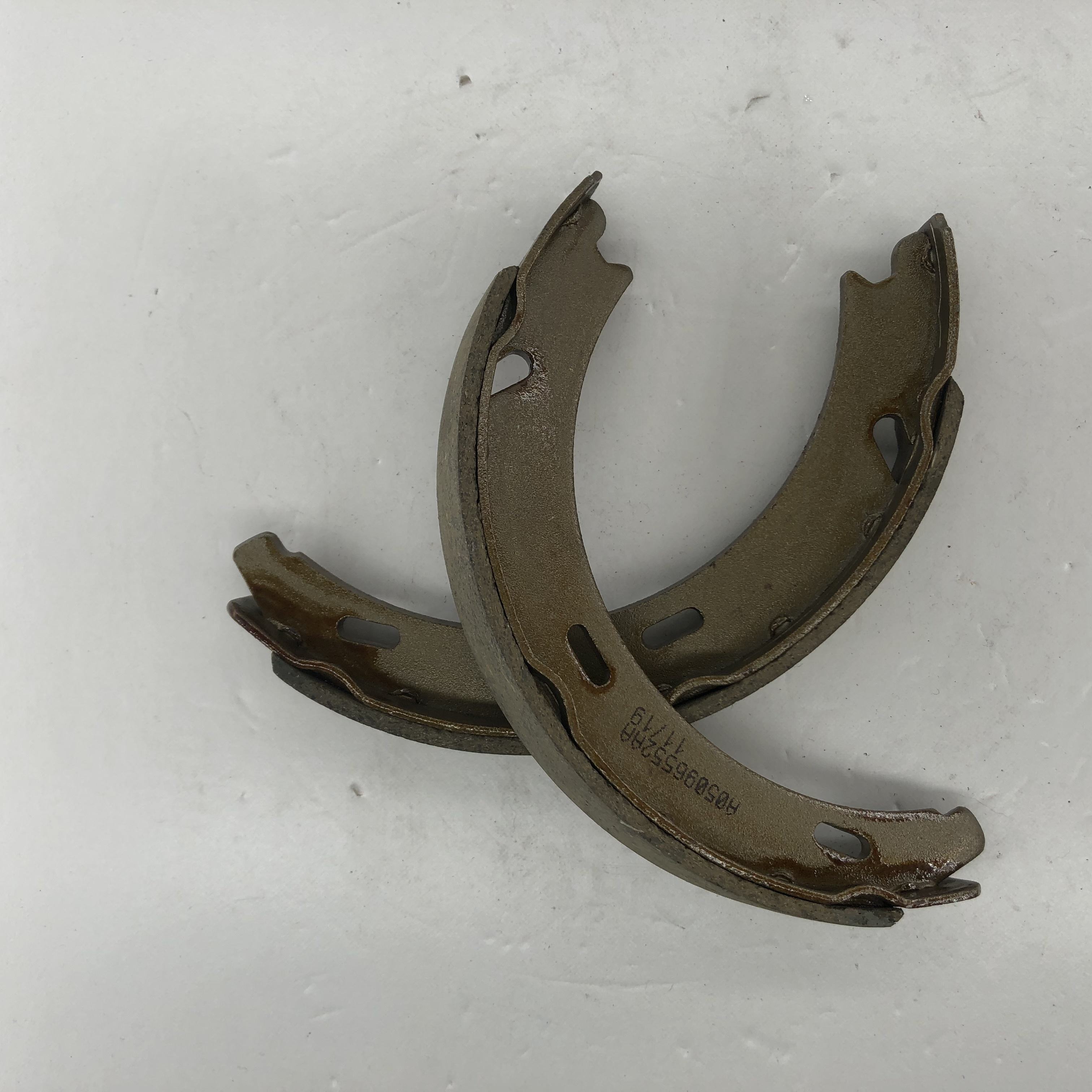 GS7811 Fábrica de zapatas de freno semi metálicas 044950K070 K8853 para TOYOTA K2395 Zapata de freno